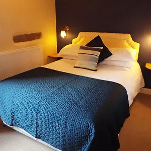 https://the-old-board-inn.yorkshirehotels.net