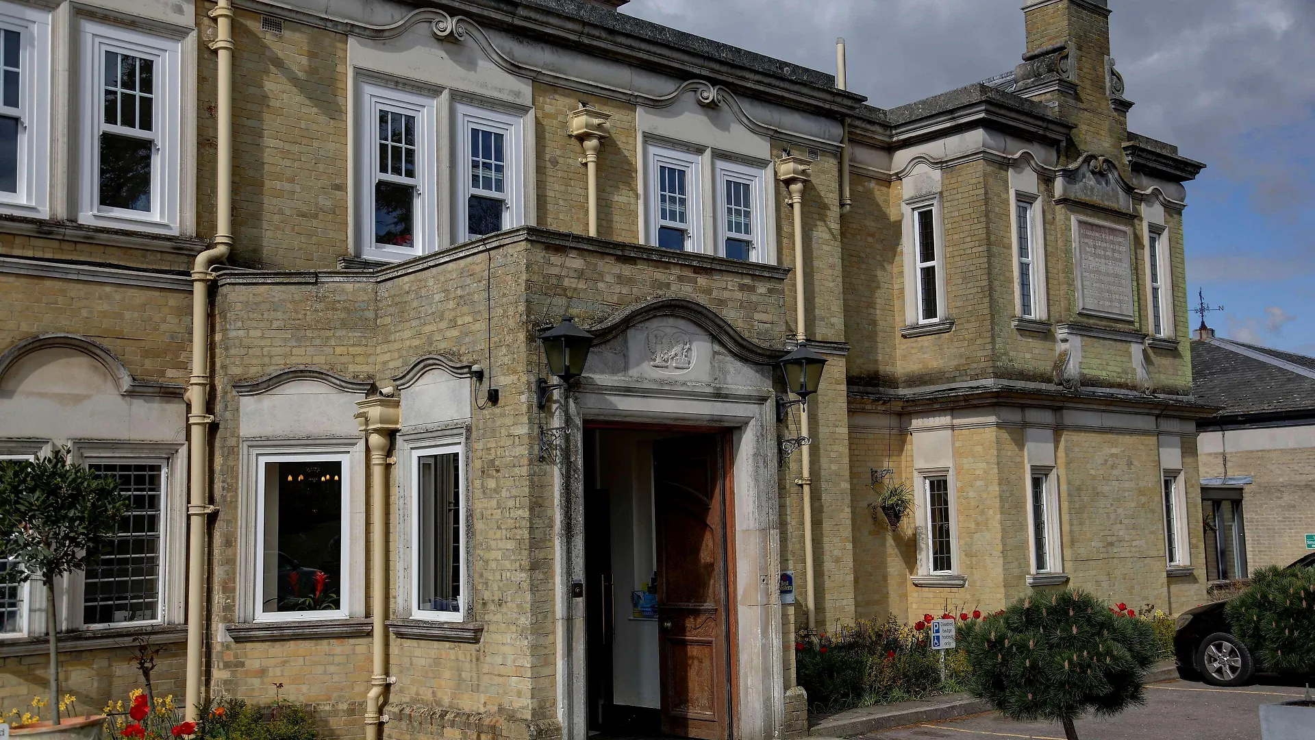 Best Western Chilworth Manor Hotel
